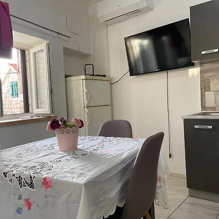 Univerzum * Šibenik