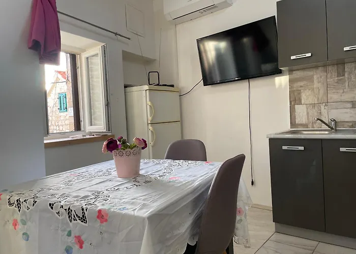 Univerzum * Šibenik